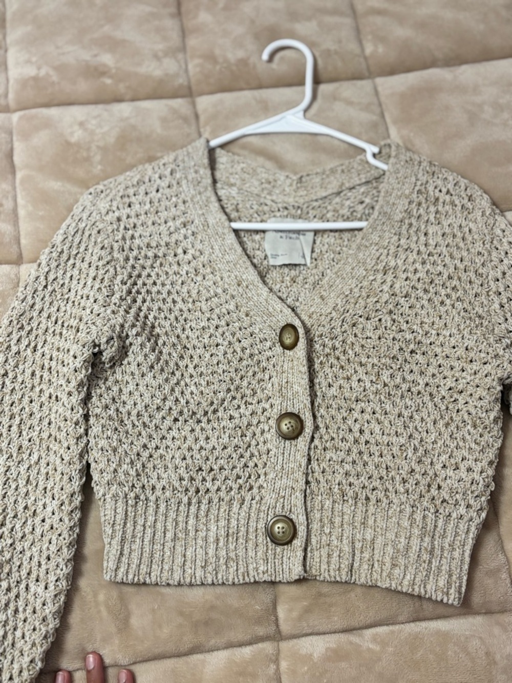 Abercrombie & Fitch Cropped Beige Open-Knit Button Cardigan - Picture 4 of 5